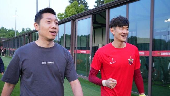 特别是总书记后面还提到说要保持发展定力，增强发展信心，保持爱拼会赢的精气神，这句话给电影行业是最恰当的，电影需要有定力，有信心，还有拼搏的这样的勇气，这是我们作为电影从业者最需要具备的品质。