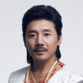 《边境杀手》发布会 布朗特与布洛林激动热拥 2015-05-20 当地时间5月19日，电影《边境杀手》在戛纳电影节举行室外发布会。