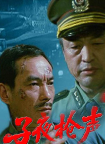 李光洙晒众人送生日礼物 比剪刀手笑容阳光帅气 2015-07-15 7月14日是韩国版跑男李光洙的生日，他不仅受到了明星朋友的礼物，还收到了许多粉丝的礼物，为此，他晒出照片，十分幸福的样子。