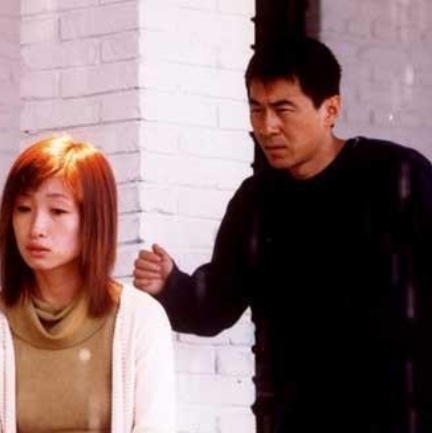 时间：2025.05.01 ： 作者：米亚 ： 专稿 在刚刚落幕的第十五届北京国际电影节上，犯罪电影《大风杀》以黑马之姿斩获“天坛奖”最佳编剧、最佳男配角两项大奖，并获得入围影片场刊最高分，成为本届电影节的焦点之作。